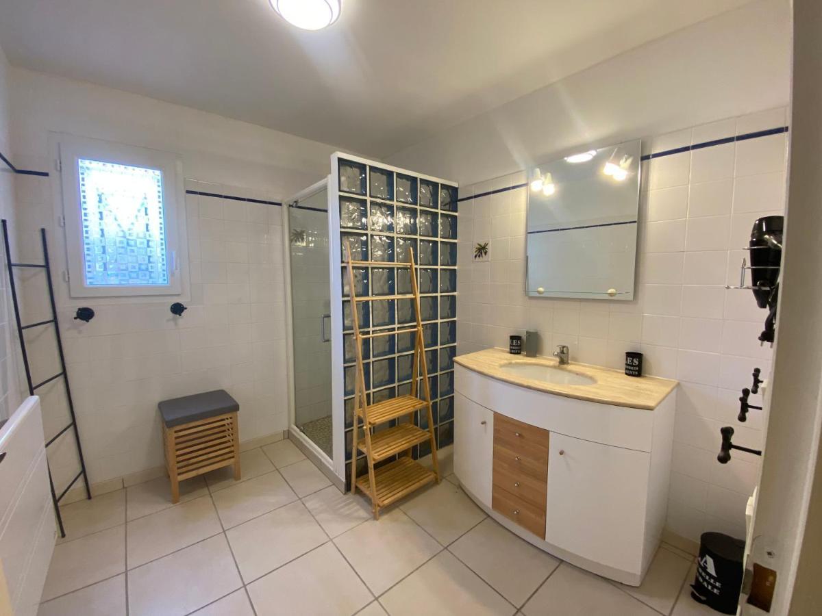 Gite Romarin Avec Spa Saint-Jean-de-Barrou Eksteriør bilde